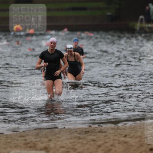 13.09.2026 - Stadtparktriathlon Mo-Foto http://msf.ph/oto/10248503 13.09.2026 13:13:58 Schwimmen 1440, 1448, 1470 meine-sportfotos.de