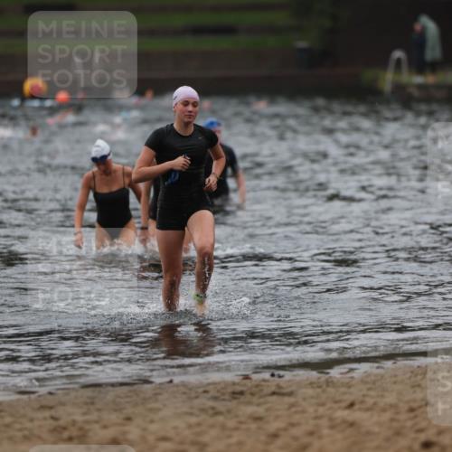 13.09.2026 - Stadtparktriathlon Mo-Foto http://msf.ph/oto/10248508 13.09.2026 13:13:59 Schwimmen 1440, 1448, 1470 meine-sportfotos.de