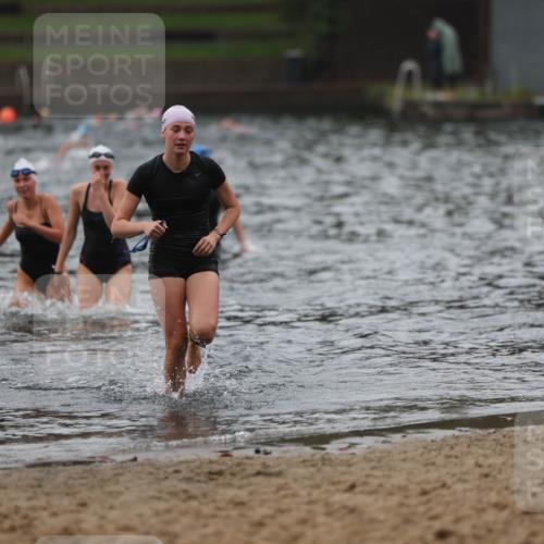 13.09.2026 - Stadtparktriathlon Mo-Foto http://msf.ph/oto/10248512 13.09.2026 13:14:00 Schwimmen 1440, 1448, 1470 meine-sportfotos.de