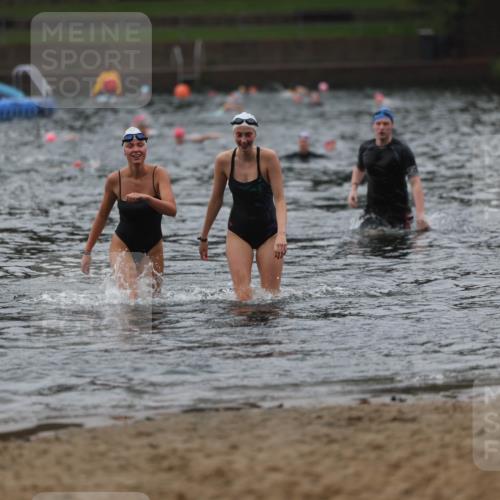 13.09.2026 - Stadtparktriathlon Mo-Foto http://msf.ph/oto/10248522 13.09.2026 13:14:03 Schwimmen 1440, 1448, 1470 meine-sportfotos.de