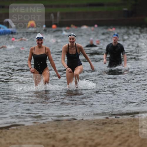 13.09.2026 - Stadtparktriathlon Mo-Foto http://msf.ph/oto/10248525 13.09.2026 13:14:03 Schwimmen 1440, 1448, 1470 meine-sportfotos.de