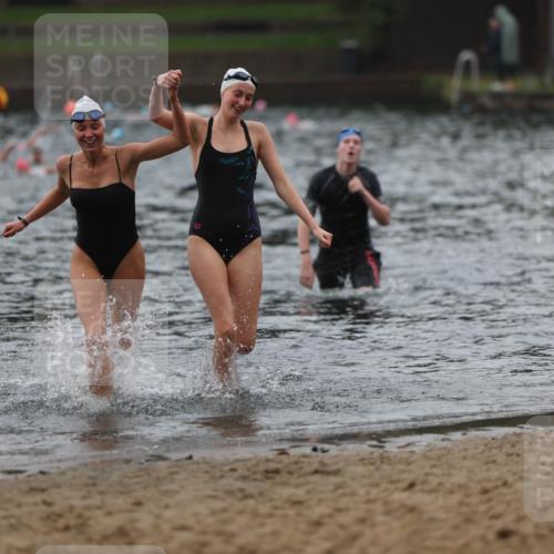 13.09.2026 - Stadtparktriathlon Mo-Foto http://msf.ph/oto/10248539 13.09.2026 13:14:06 Schwimmen 1434, 1440, 1448, 1470 meine-sportfotos.de