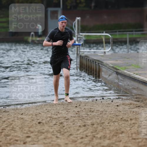 13.09.2026 - Stadtparktriathlon Mo-Foto http://msf.ph/oto/10248576 13.09.2026 13:14:14 Schwimmen 1434, 1440, 1470 meine-sportfotos.de