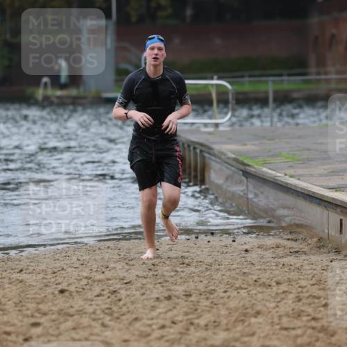 13.09.2026 - Stadtparktriathlon Mo-Foto http://msf.ph/oto/10248579 13.09.2026 13:14:14 Schwimmen 1434, 1440, 1470 meine-sportfotos.de