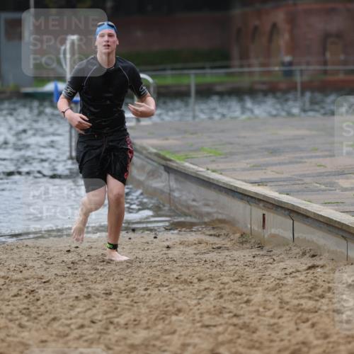 13.09.2026 - Stadtparktriathlon Mo-Foto http://msf.ph/oto/10248581 13.09.2026 13:14:15 Schwimmen 1434, 1440 meine-sportfotos.de