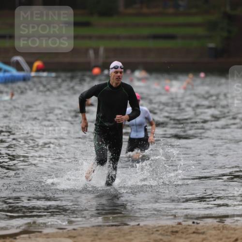 13.09.2026 - Stadtparktriathlon Mo-Foto http://msf.ph/oto/10248594 13.09.2026 13:14:33 Schwimmen 1450, 1474 meine-sportfotos.de