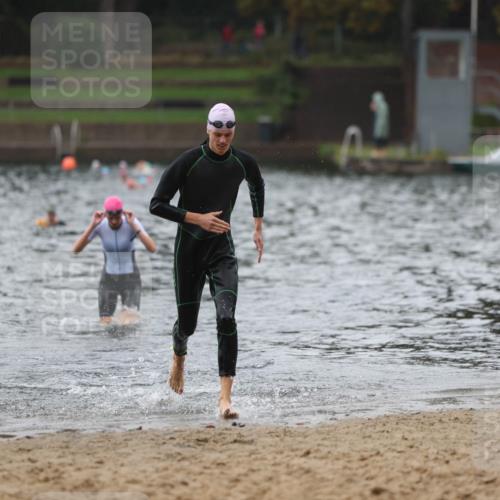 13.09.2026 - Stadtparktriathlon Mo-Foto http://msf.ph/oto/10248599 13.09.2026 13:14:34 Schwimmen 1450, 1474 meine-sportfotos.de