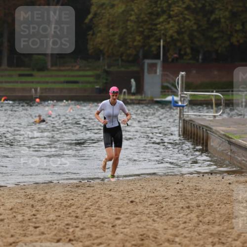 13.09.2026 - Stadtparktriathlon Mo-Foto http://msf.ph/oto/10248621 13.09.2026 13:14:40 Schwimmen 1450, 1474 meine-sportfotos.de