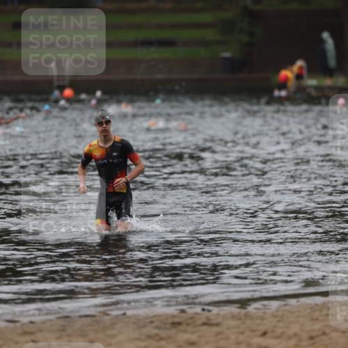 13.09.2026 - Stadtparktriathlon Mo-Foto http://msf.ph/oto/10248657 13.09.2026 13:15:01 Schwimmen 1459 meine-sportfotos.de