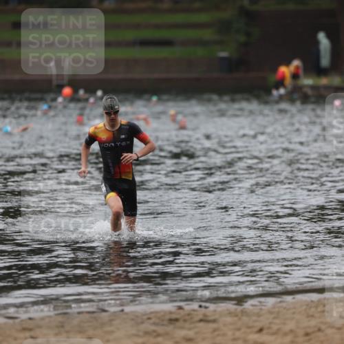 13.09.2026 - Stadtparktriathlon Mo-Foto http://msf.ph/oto/10248660 13.09.2026 13:15:01 Schwimmen 1459 meine-sportfotos.de