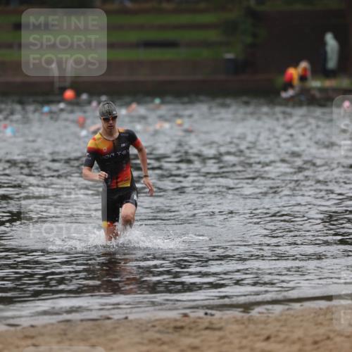 13.09.2026 - Stadtparktriathlon Mo-Foto http://msf.ph/oto/10248662 13.09.2026 13:15:02 Schwimmen 1459 meine-sportfotos.de