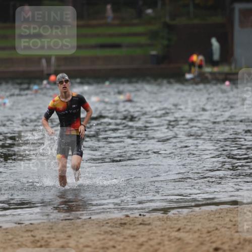 13.09.2026 - Stadtparktriathlon Mo-Foto http://msf.ph/oto/10248663 13.09.2026 13:15:03 Schwimmen 1459 meine-sportfotos.de