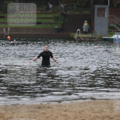 13.09.2026 - Stadtparktriathlon Mo-Foto http://msf.ph/oto/10248692 13.09.2026 13:15:43 Schwimmen  meine-sportfotos.de