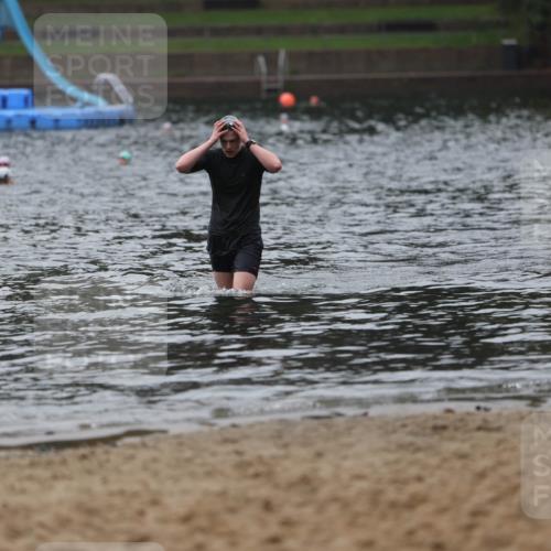 13.09.2026 - Stadtparktriathlon Mo-Foto http://msf.ph/oto/10248705 13.09.2026 13:15:53 Schwimmen 1507, 1512 meine-sportfotos.de