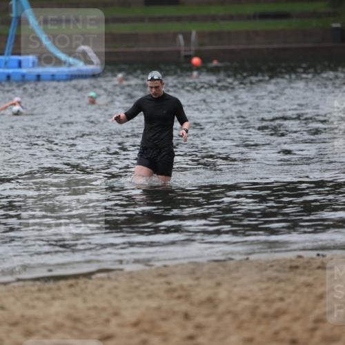 13.09.2026 - Stadtparktriathlon Mo-Foto http://msf.ph/oto/10248707 13.09.2026 13:15:54 Schwimmen 1507, 1512 meine-sportfotos.de