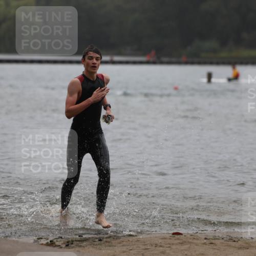 13.09.2026 - Stadtparktriathlon Mo-Foto http://msf.ph/oto/10248713 13.09.2026 13:15:57 Schwimmen 1462, 1507, 1512 meine-sportfotos.de