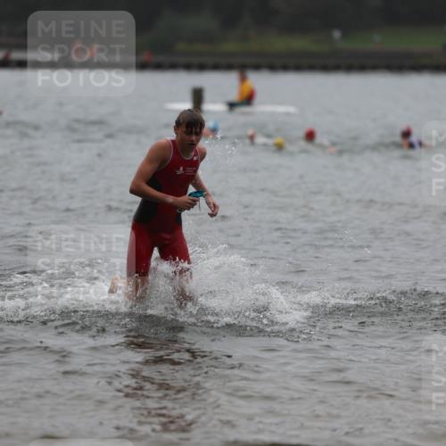 13.09.2026 - Stadtparktriathlon Mo-Foto http://msf.ph/oto/10248727 13.09.2026 13:16:02 Schwimmen 1462, 1507, 1512 meine-sportfotos.de