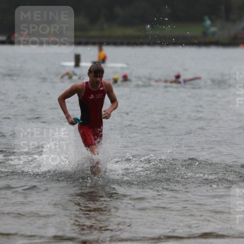 13.09.2026 - Stadtparktriathlon Mo-Foto http://msf.ph/oto/10248728 13.09.2026 13:16:02 Schwimmen 1462, 1507, 1512 meine-sportfotos.de