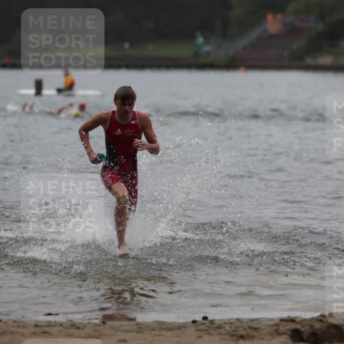 13.09.2026 - Stadtparktriathlon Mo-Foto http://msf.ph/oto/10248732 13.09.2026 13:16:03 Schwimmen 1462, 1507, 1512 meine-sportfotos.de