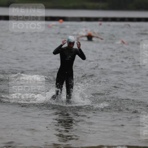 13.09.2026 - Stadtparktriathlon Mo-Foto http://msf.ph/oto/10248761 13.09.2026 13:16:24 Schwimmen 1505, 1506 meine-sportfotos.de