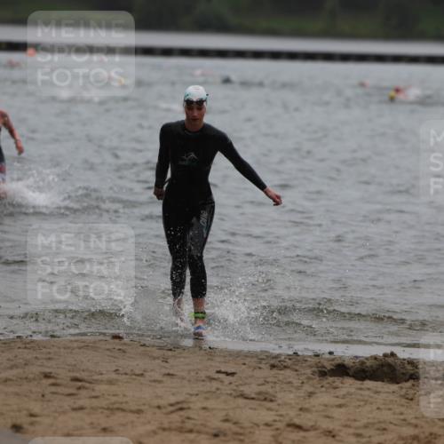13.09.2026 - Stadtparktriathlon Mo-Foto http://msf.ph/oto/10248768 13.09.2026 13:16:27 Schwimmen 1505, 1506 meine-sportfotos.de
