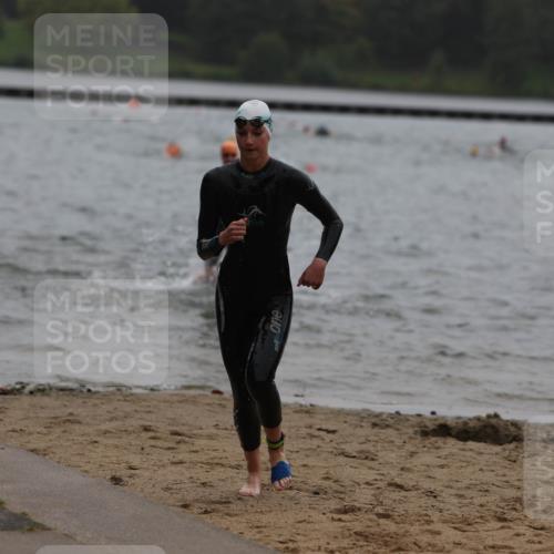 13.09.2026 - Stadtparktriathlon Mo-Foto http://msf.ph/oto/10248774 13.09.2026 13:16:29 Schwimmen 1505, 1506 meine-sportfotos.de