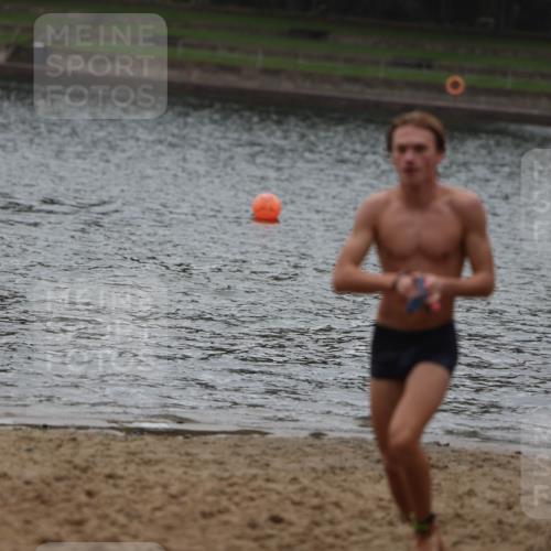 13.09.2026 - Stadtparktriathlon Mo-Foto http://msf.ph/oto/10248803 13.09.2026 13:16:44 Schwimmen 1454, 1526 meine-sportfotos.de