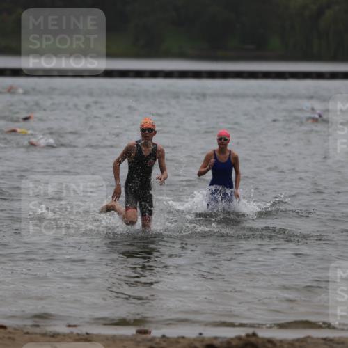 13.09.2026 - Stadtparktriathlon Mo-Foto http://msf.ph/oto/10248821 13.09.2026 13:16:53 Schwimmen 1484, 1526 meine-sportfotos.de