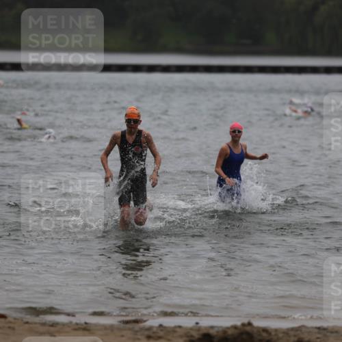 13.09.2026 - Stadtparktriathlon Mo-Foto http://msf.ph/oto/10248824 13.09.2026 13:16:53 Schwimmen 1484, 1526 meine-sportfotos.de