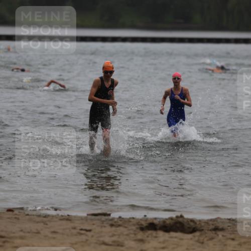 13.09.2026 - Stadtparktriathlon Mo-Foto http://msf.ph/oto/10248825 13.09.2026 13:16:53 Schwimmen 1484, 1526 meine-sportfotos.de