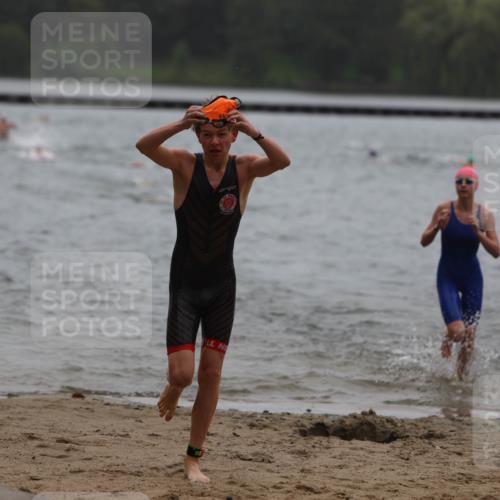 13.09.2026 - Stadtparktriathlon Mo-Foto http://msf.ph/oto/10248839 13.09.2026 13:16:57 Schwimmen 1484, 1519, 1526 meine-sportfotos.de