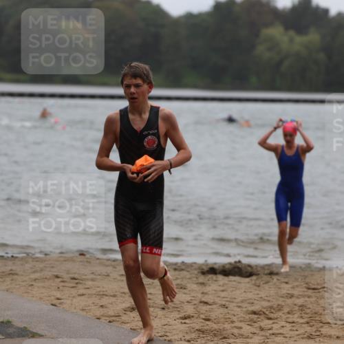 13.09.2026 - Stadtparktriathlon Mo-Foto http://msf.ph/oto/10248843 13.09.2026 13:16:58 Schwimmen 1484, 1519, 1526 meine-sportfotos.de