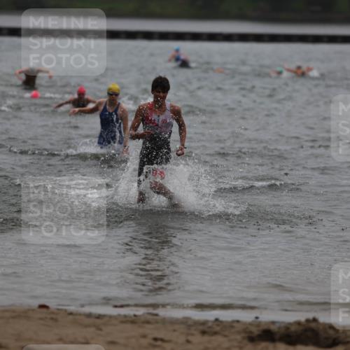 13.09.2026 - Stadtparktriathlon Mo-Foto http://msf.ph/oto/10248861 13.09.2026 13:17:07 Schwimmen 1482, 1519 meine-sportfotos.de