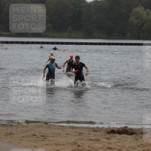 13.09.2026 - Stadtparktriathlon Mo-Foto http://msf.ph/oto/10248882 13.09.2026 13:17:19 Schwimmen 1482, 1511, 1514, 1521, 1524 meine-sportfotos.de