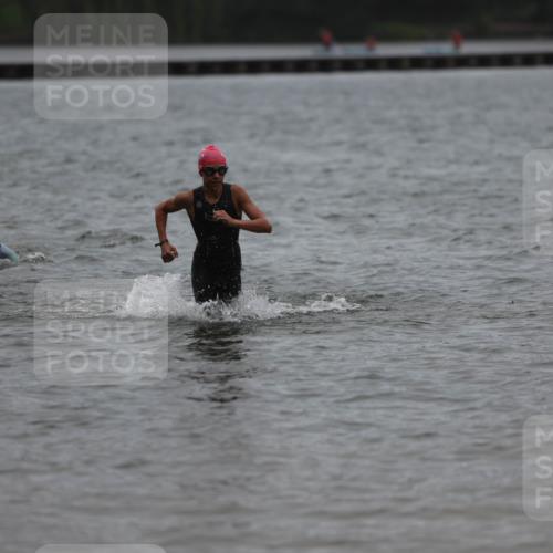 13.09.2026 - Stadtparktriathlon Mo-Foto http://msf.ph/oto/10248918 13.09.2026 13:18:17 Schwimmen 1525, 1529 meine-sportfotos.de