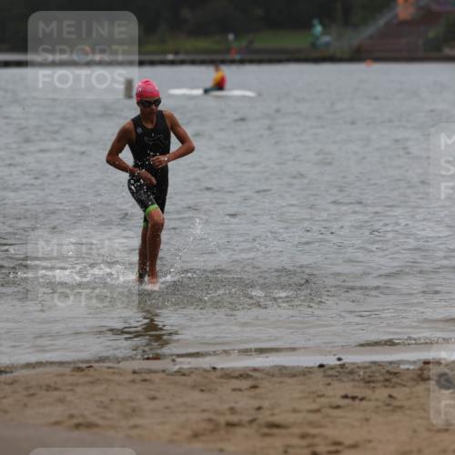 13.09.2026 - Stadtparktriathlon Mo-Foto http://msf.ph/oto/10248925 13.09.2026 13:18:23 Schwimmen 1492, 1525, 1529 meine-sportfotos.de