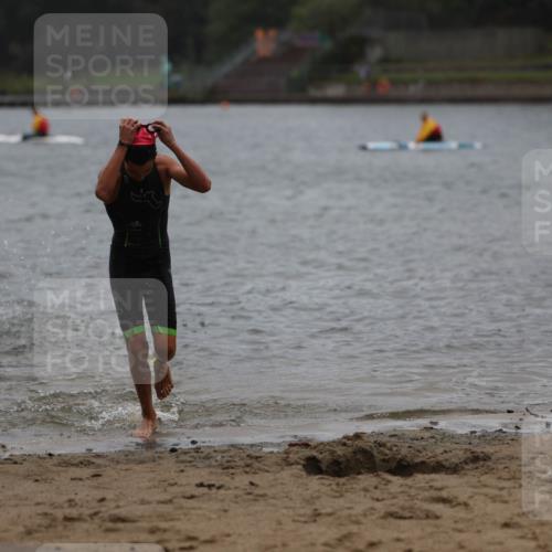 13.09.2026 - Stadtparktriathlon Mo-Foto http://msf.ph/oto/10248933 13.09.2026 13:18:24 Schwimmen 1492, 1525, 1529 meine-sportfotos.de