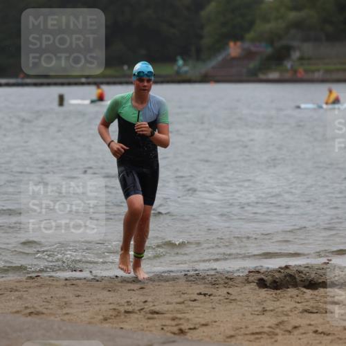 13.09.2026 - Stadtparktriathlon Mo-Foto http://msf.ph/oto/10248942 13.09.2026 13:18:27 Schwimmen 1492, 1510, 1525, 1529 meine-sportfotos.de