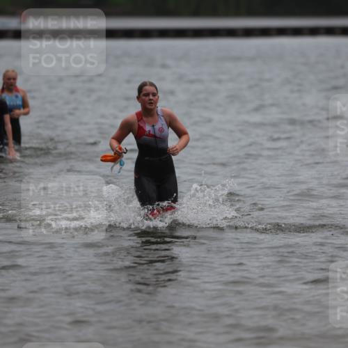 13.09.2026 - Stadtparktriathlon Mo-Foto http://msf.ph/oto/10249018 13.09.2026 13:18:54 Schwimmen 1501, 1502 meine-sportfotos.de