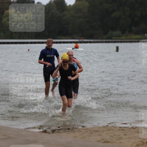 13.09.2026 - Stadtparktriathlon Mo-Foto http://msf.ph/oto/10249065 13.09.2026 13:19:05 Schwimmen 1485, 1494, 1500, 1501, 1502 meine-sportfotos.de