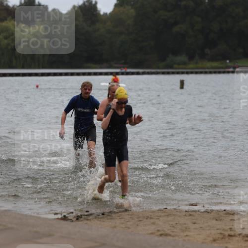 13.09.2026 - Stadtparktriathlon Mo-Foto http://msf.ph/oto/10249067 13.09.2026 13:19:05 Schwimmen 1485, 1494, 1500, 1501, 1502 meine-sportfotos.de