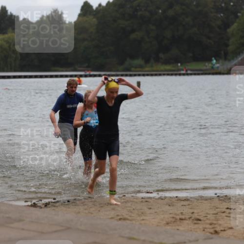 13.09.2026 - Stadtparktriathlon Mo-Foto http://msf.ph/oto/10249070 13.09.2026 13:19:06 Schwimmen 1485, 1494, 1500, 1501, 1502 meine-sportfotos.de