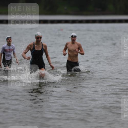 13.09.2026 - Stadtparktriathlon Mo-Foto http://msf.ph/oto/10249114 13.09.2026 13:19:27 Schwimmen 1486, 1495, 1527 meine-sportfotos.de