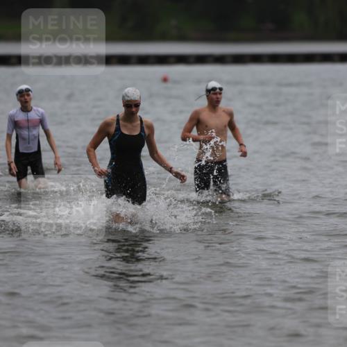 13.09.2026 - Stadtparktriathlon Mo-Foto http://msf.ph/oto/10249116 13.09.2026 13:19:27 Schwimmen 1486, 1495, 1527 meine-sportfotos.de