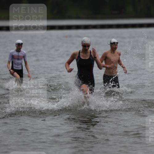 13.09.2026 - Stadtparktriathlon Mo-Foto http://msf.ph/oto/10249121 13.09.2026 13:19:28 Schwimmen 1486, 1495, 1527 meine-sportfotos.de