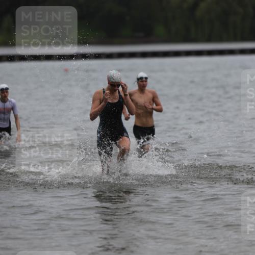 13.09.2026 - Stadtparktriathlon Mo-Foto http://msf.ph/oto/10249122 13.09.2026 13:19:28 Schwimmen 1486, 1495, 1527 meine-sportfotos.de