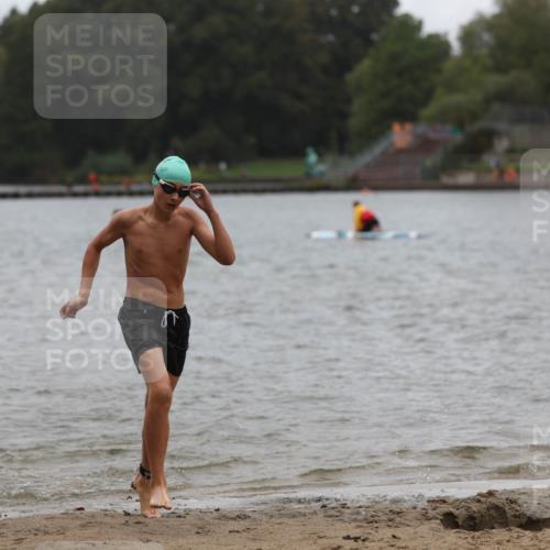 13.09.2026 - Stadtparktriathlon Mo-Foto http://msf.ph/oto/10249191 13.09.2026 13:19:42 Schwimmen 1478, 1486, 1527 meine-sportfotos.de