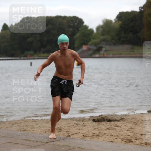 13.09.2026 - Stadtparktriathlon Mo-Foto http://msf.ph/oto/10249201 13.09.2026 13:19:44 Schwimmen 1478, 1527 meine-sportfotos.de