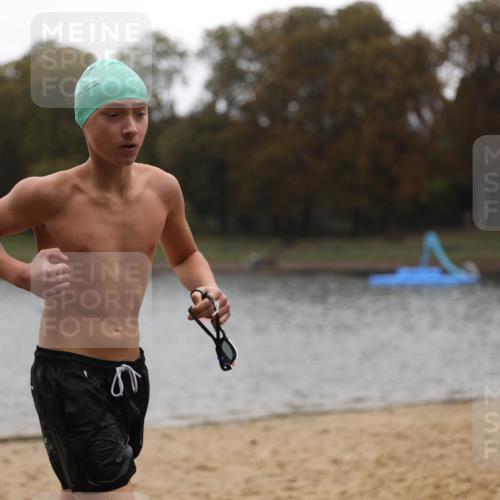 13.09.2026 - Stadtparktriathlon Mo-Foto http://msf.ph/oto/10249206 13.09.2026 13:19:45 Schwimmen 1478, 1527 meine-sportfotos.de