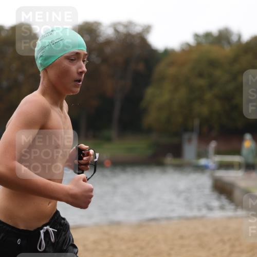 13.09.2026 - Stadtparktriathlon Mo-Foto http://msf.ph/oto/10249208 13.09.2026 13:19:45 Schwimmen 1478, 1527 meine-sportfotos.de